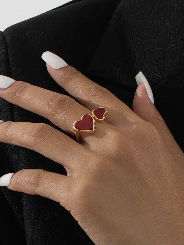 Anel Coração "Love" Ajustável